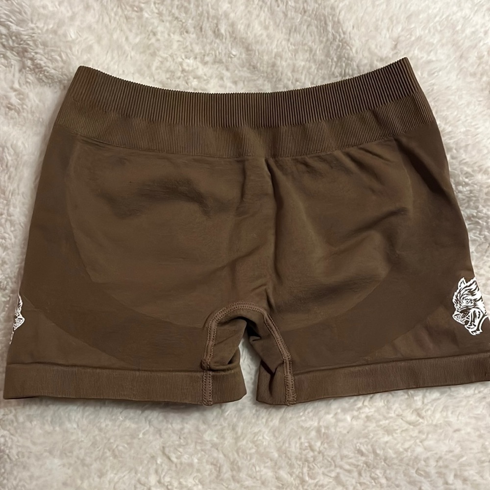 Darc Sport Katya Seamless Shorts in desert dust